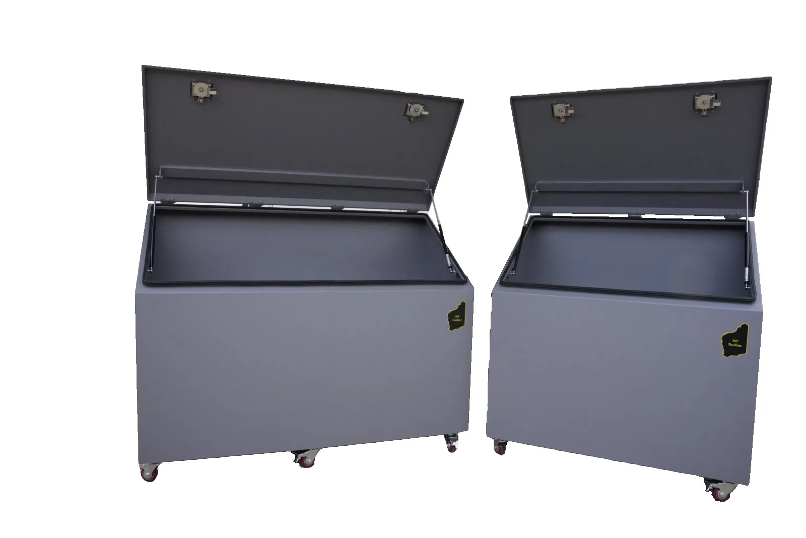 1600 Series Portable Storage Feed Bins